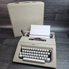 Olivetti Lettera 25 Vintage Typewriter Cream Portable Case Retro