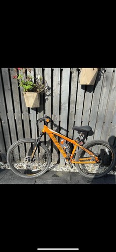 Carrera mountain bike - ,