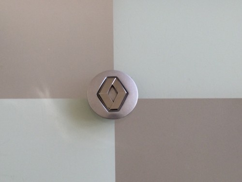 Excellent unmarked renault - unmarked,