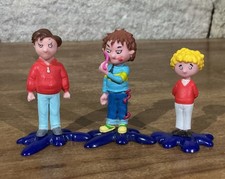 Horrid Henry, Perfect Peter & Rude Ralph Figures On Blue Stands 2008 CITV Rare