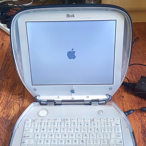 Apple ibook m2453 12in - m2453,