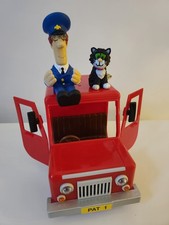2003 Postman Pat Toys Vehicle Friction Royal Mail Van Pat & Jess the Cat Figures
