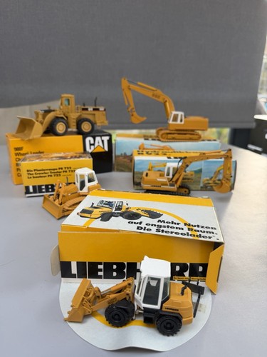 Job lot cat liebherr - lot,