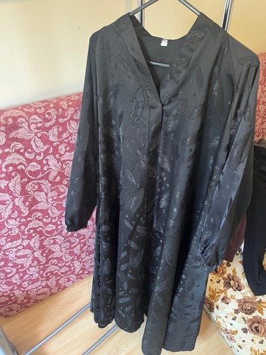 Black feather pattern dubai - black,