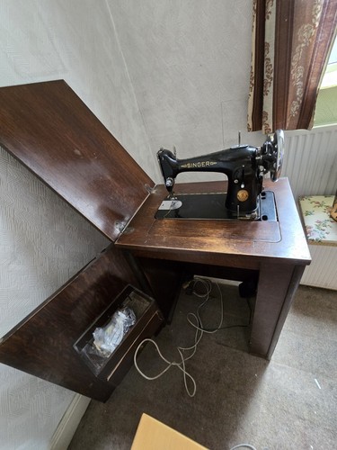 Vintage singer sewing machine - singer,