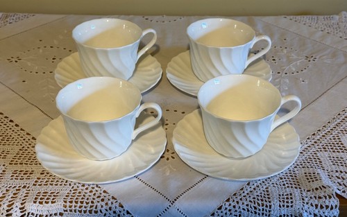 Wedgwood candlelight swirl set - swirl,