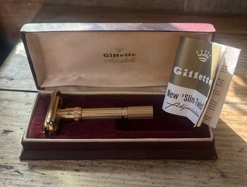 Gillette 22ct gold slim twist - 22ct,