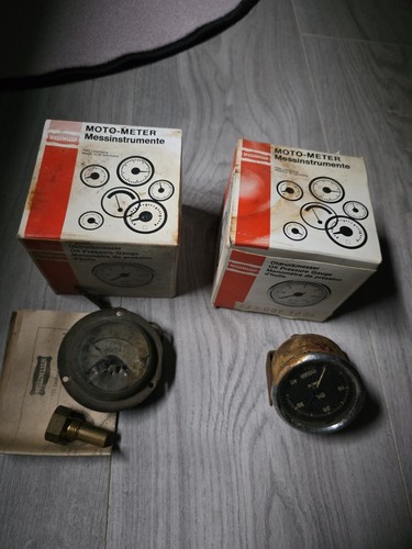 Moto meter oil pressure gauge - oil,