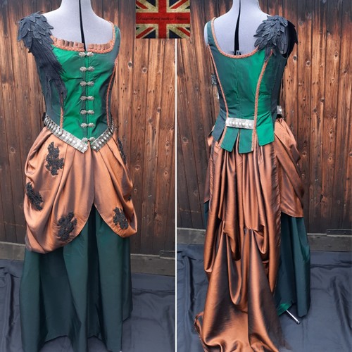 Steampunk gothic green and - /,