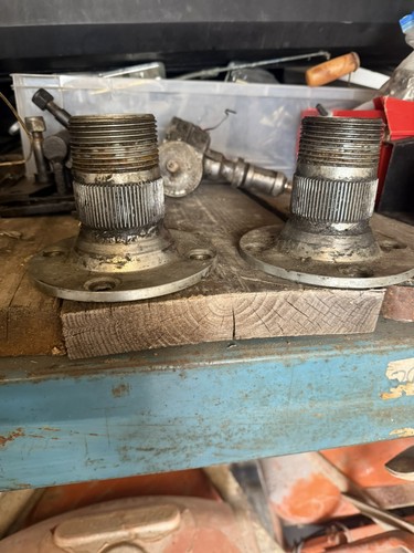 Mgb front wire wheel - wheel, hubs