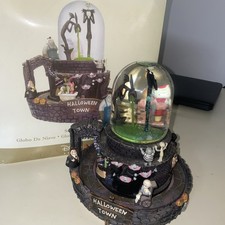 Disney Store Exclusive Nightmare Before Christmas Halloween Town Snow-globe
