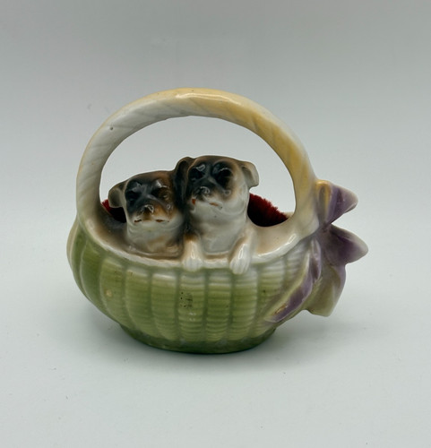 Vintage pugs basket ceramic - in,