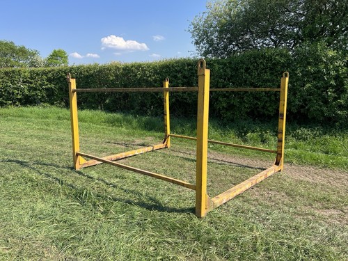 Large lifting stillage - stillage, cage