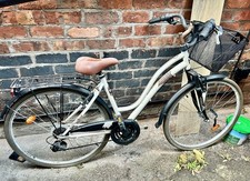 Ladies Vintage European style