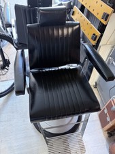 Belmont Dainty Barbers Chair