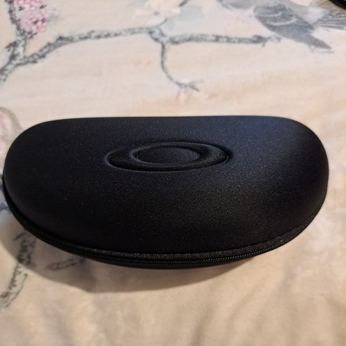 Oakley sunglasses hard case - sunglasses,