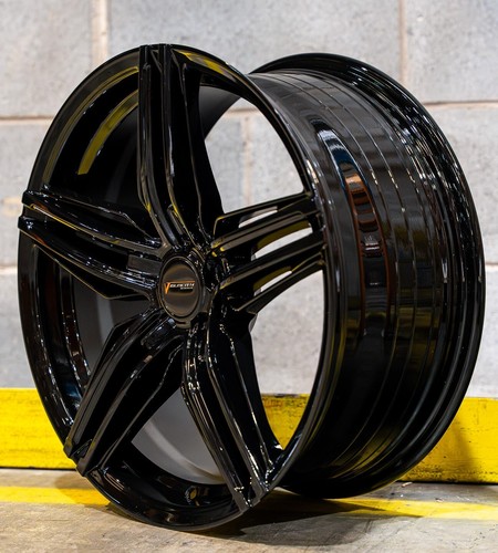 Velocity vc6 alloy wheels - 19",