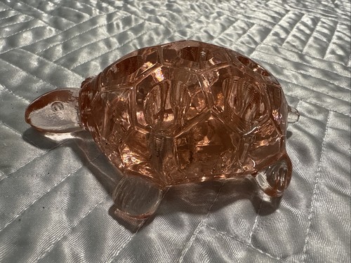 Westmoreland pink glass flower - pink,