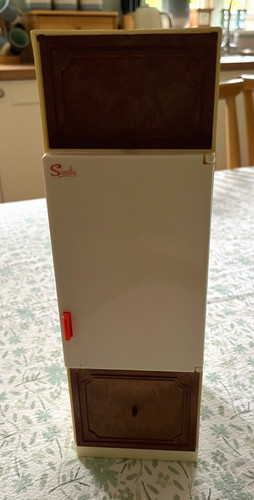 Vintage pedigree sindy fridge - pedigree,