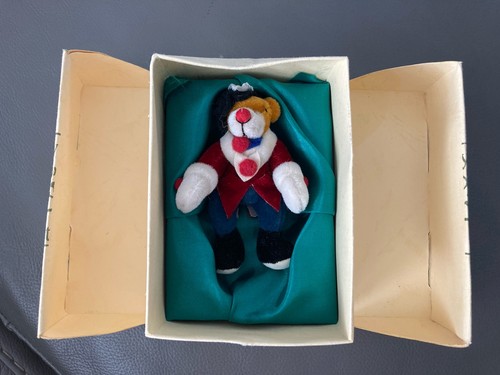 Vintage mayfair miniature bear - mayfair,