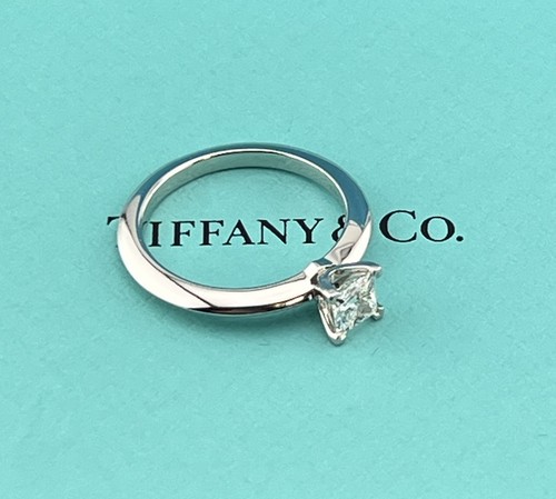 Tiffany plat apprx 0 39ct - tiffany,