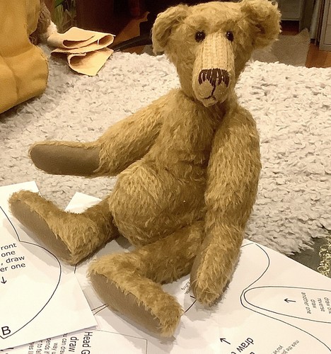 Teddy bear sewing pattern - sewing, hank