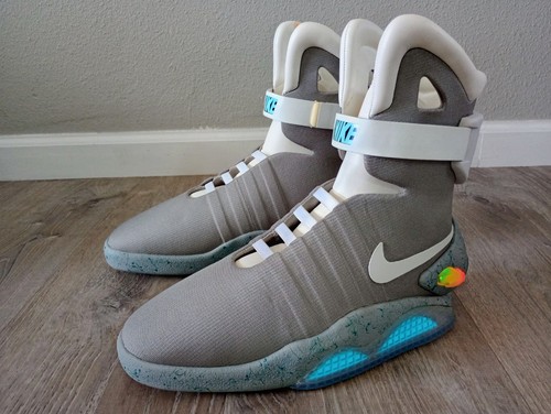 Back the future marty - back,