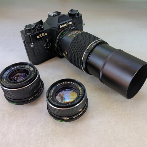 Mamiya nc1000s 50mm lens - f1.7,