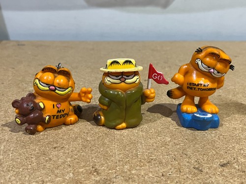 Vintage garfield figures - vintage,