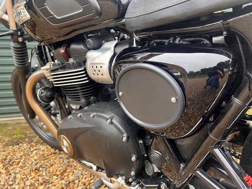 Triumph bonneville plastic - bonneville,