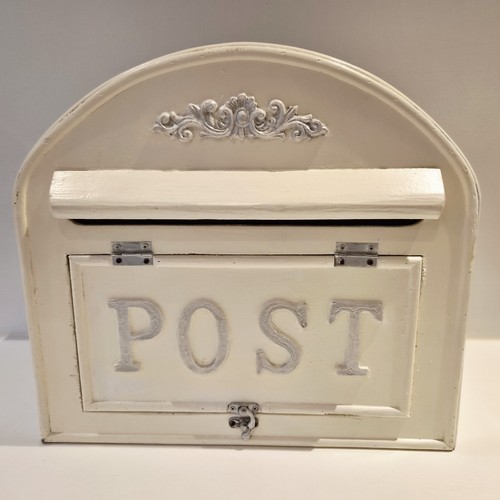 Vintage style cream wooden - style,