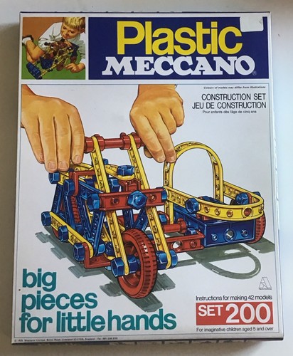 Plastic meccano outfit set - -,