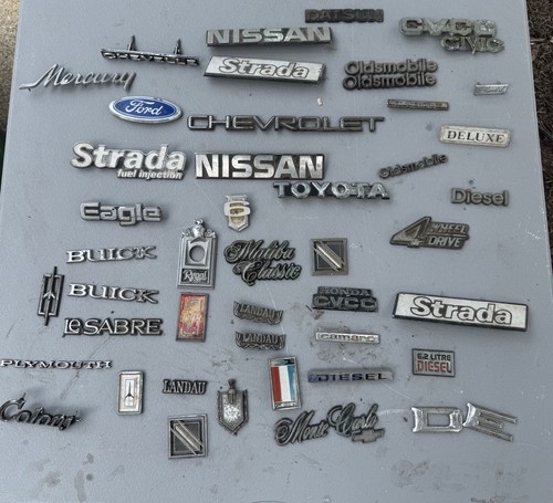 Piece car emblem - car, lot