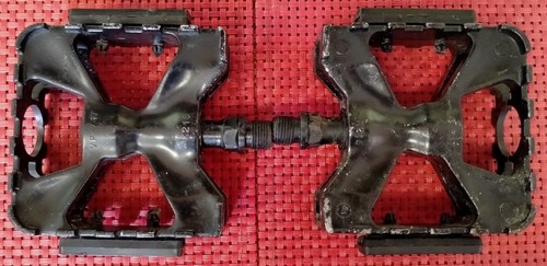 Schwinn stingray pedals - schwinn,