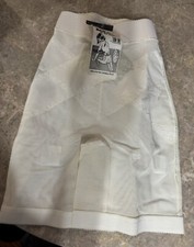 VINTAGE TRIMLINE FOUNDATIONS  LONG LEG GIRDLE !  SMALL 25-26.  WHITE.    NEW !