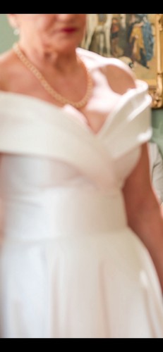Beautiful corset wedding dress - wedding,