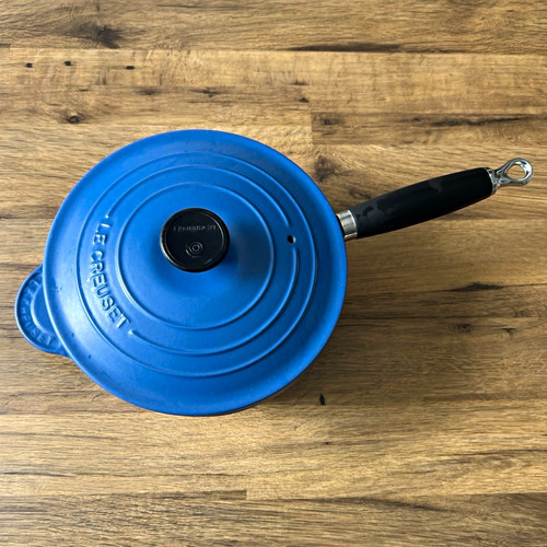 Creuset signature blue - le,