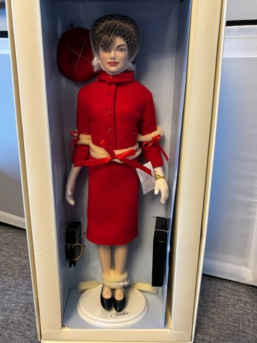 Franklin mint jackie kennedy - jackie,