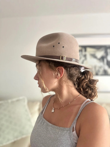 Key features style safari - key, style: