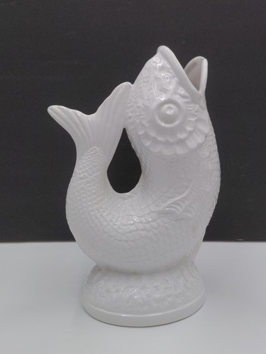 Vintage white ceramic olfaire - vintage,