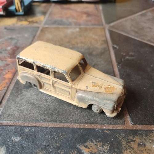 Dinky toys 344 plymouth woody - dinky,