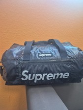 GYM BAG.  FW17 Supreme Black