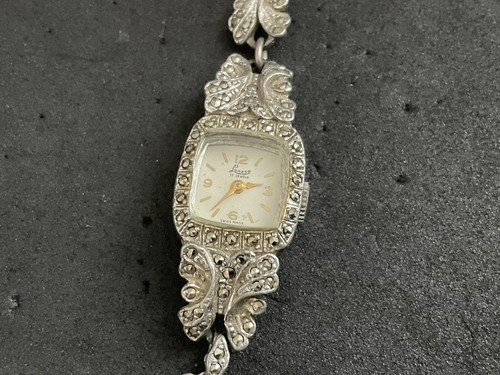 Vintage limit jewel swiss - 17,