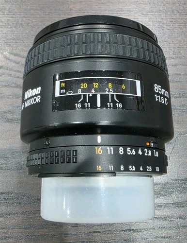 Nikon nikkor 85mm 8 - 85mm, d