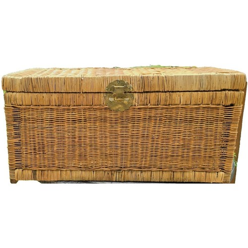 1970s chinoiserie wicker trunk - wicker,