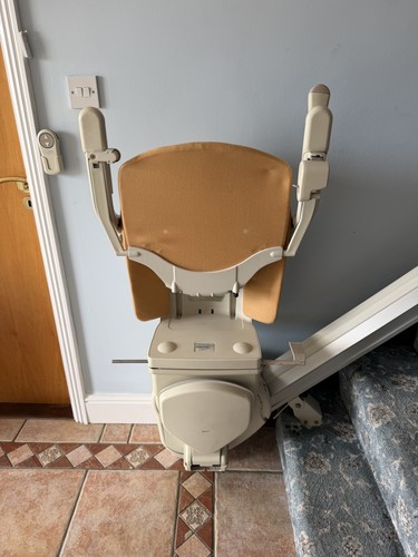 Stannah stairlift 420 good - stairlift,