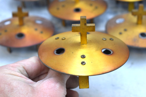 Smoke cap for sanctuary lamp - cap,