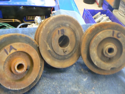 Triumph stag pulleys job lot - triumph,