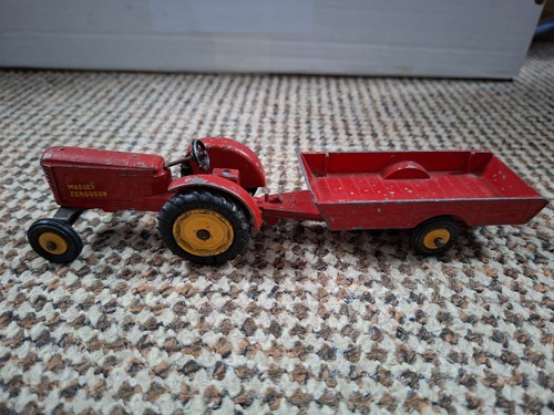 Dinky 300 massey - dinky,