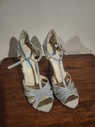 Blue betsey johnson - by,